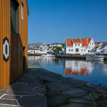 Idylliske *